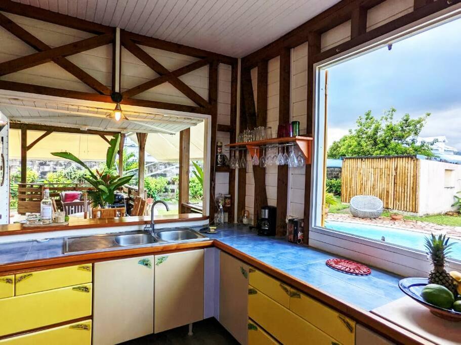 Charmante Villa Creole Climatisee, Jardin Tropical Et Piscine Prives Lamentin Buitenkant foto